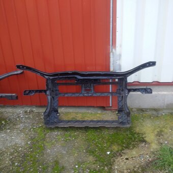 chladicova stena vw jetta golf 5V combi gti - 11