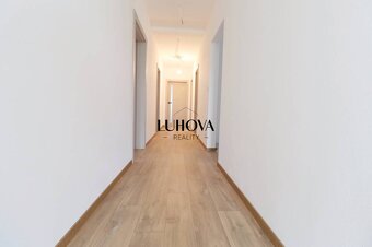 Posledné 2 NOVOSTAVBY v novej štvrti - 11