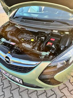 Opel Zafira Tourer 1,4 Turbo 103 kW 2012 - 11