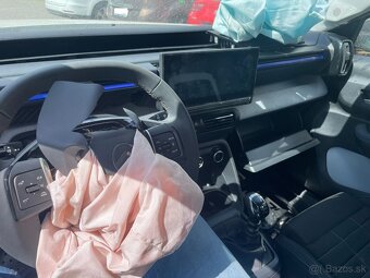 Citroen C3 1.2i 74kw, r.2025, klima - 11