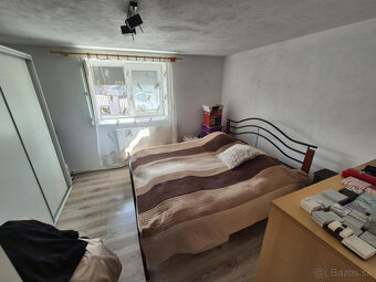 Na predaj 3 izbový dom v Šuranoch na 6 árovom pozemku - 11