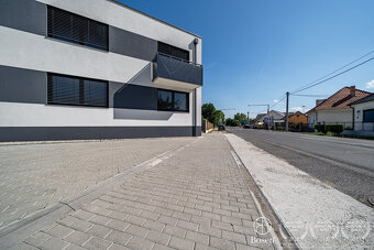 BOSEN | 4 izb. byt v trojdome 100 m2, Zlaté Klasy - 11