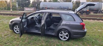 Toyota Avensis combi, 2.2 D4D,110kW, vyborny stav, - 11
