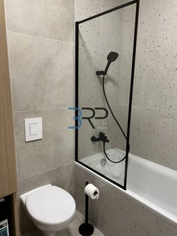 Na prenájom 2 izbový byt v meste Senica - 11