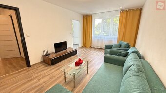 Najlepšia lokalita v meste.Dvojizbový byt po kompletnej reko - 11