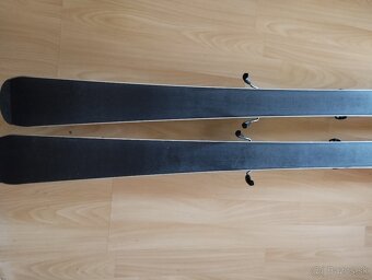 Predám detské lyže, lyžiarky a palice - 11