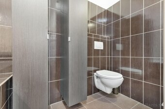 KOMPLETNE ZARIADENÝ 2-IZB. BYT, PARK.MIESTO, ROVINKA - KVETN - 11