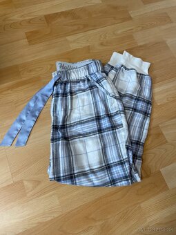 Pyžamové sety - 11