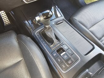 Kia Sorento 2016 2,2CRDI 4x4 šedá tm.metalíza, AUTOMAT - 11