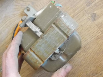 Pre experimenty s vysokym napatim.Tesla projekt? - 11