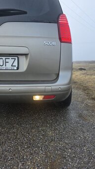 Peugeot 5008 1,6 hdi - 11