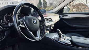 BMW rad 5 Touring 518d - Model 2020 - 11