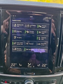 Volvo V90 Cross Country 4x4 - 11