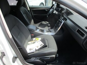 Volvo XC70 2,4D5 120KW Momentum Man. AWD 2012 DPHbez koroze - 11