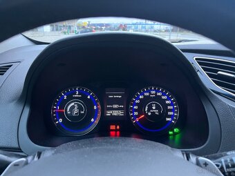 Hyundai i40 CW 1.7 CRDi 100kw A/T - 11