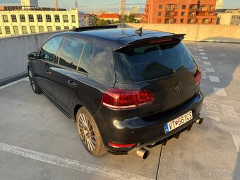 Volkswagen Golf VI GTI 2.0 TSI 155 kW - 11