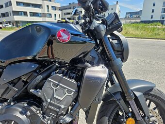 Honda CB1000R Black Edition - 11