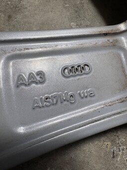 Zimní kola Audi 225/50R17 - 11
