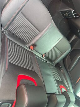 ŠKODA OCTAVIA RS 2,0tdi dsg CHALLENGE - 11