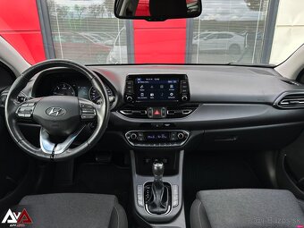 Hyundai i30 CW 1.6 CRDi DTC Family, 121 680km, SR - 11