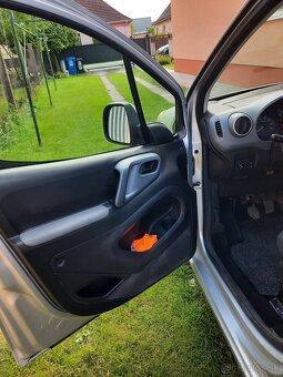 Peugeot Partner 1.6l Diesel 2014 - 11