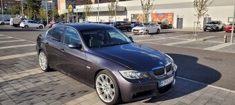 BMW E90 325xi - 11