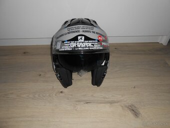 Predam krasnu novu moto prilbu znacky SHARK EVO GT SEAN - 11
