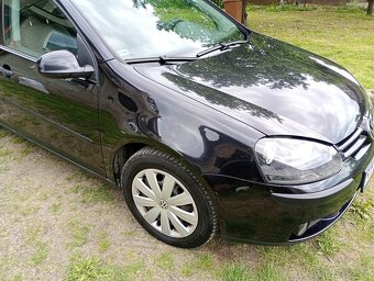 Predám Wolkswagen Golf 5 TDI Comfortline - 11