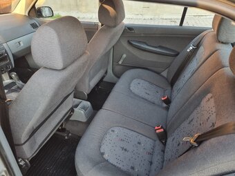 Predám SKODA FABIA SEDAN (120000KM) - 11