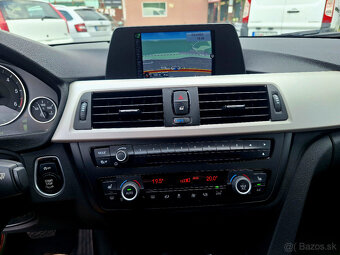 BMW Rad 3 Touring 320d A/T 135kW - 11