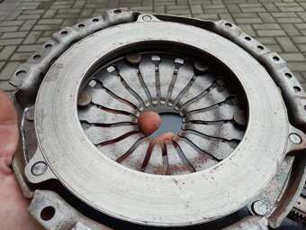 Motor AWY 1.2HTP 40kW 6-ventil - 11