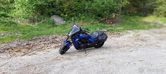 Suzuki INTRUDER VZR 1800 R BOSS - 11