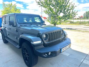 Jeep Wrangler Unlimited JL 2021 - 11