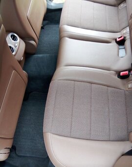 Mercedes E 200 - 11