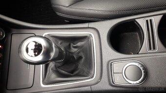 MB GLA 200 1,6 benzin 115kw rok 2015 - 11