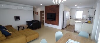 4i RD Hviezdoslavov - 11
