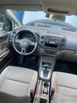 Vw golf 6 benzín automat 99 tis km - 11