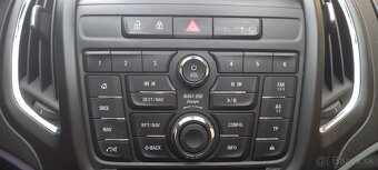 Opel Zafira Tourer - 11