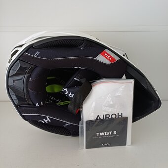 Motokrosová přilba Airoh Twist 2.0 - 11