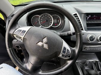 MITSUBISHI L200 2016 2.5D 4X4 SUPERSELECT + RD LOCK UZÁVIERK - 11