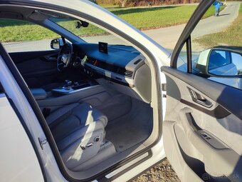 Predám Audi Q7 3.0 TDI 272k quattro, tiptronic 8-st. - 11