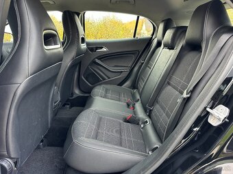 Mercedes-Benz GLA 180 - 11