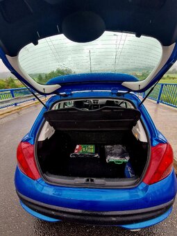 Peugeot 207 1.6i 110kw GTI - 11