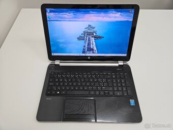 HP Pavilion 15-n013sa - 11