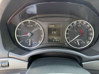 ► ŠKODA OCTAVIA 1,6 MPI ACTIVE - 75 KW, TOP KM ◄ - 11