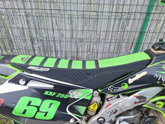 Kawasaki kxf 250 - 11