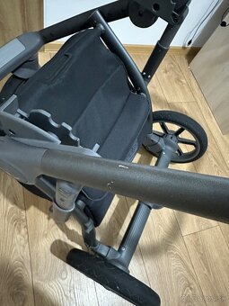 Roan bass next kočík - 11