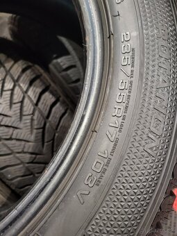 235/55 R17 Goodyear zimne pneumatiky - 11