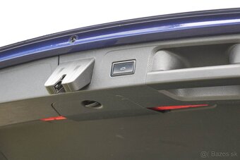 Volkswagen Passat Variant 2.0 BiTDI R-Line DSG 4x4 - 11