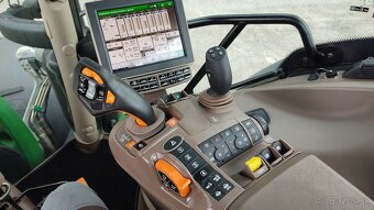 John Deere 6215 R AutoPowr, Command Pro - 11